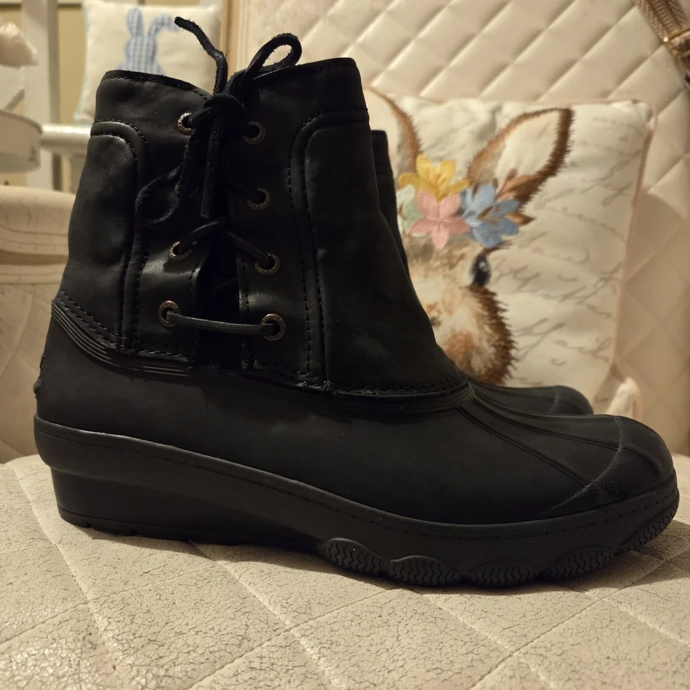 Sperry Black Lace-Up Boots